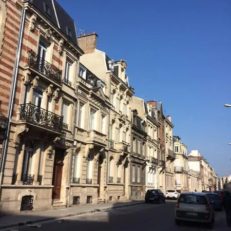 Studio Chabaud 13 Rue Reims